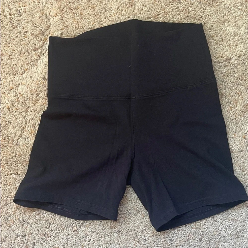 TNA Black Bike Shorts - Picture 3 of 4